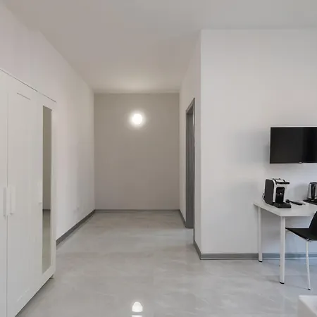 Travelershome Airport 600m To Airport * Ciampino