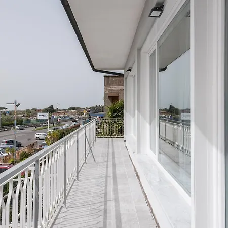 Travelershome Airport 600m To Airport Guest house Ciampino